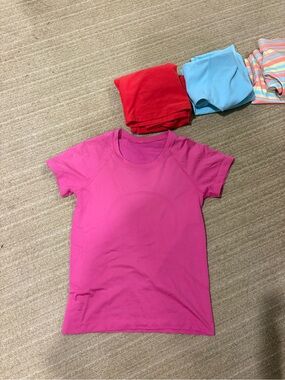 lululemon swiftly race length, sonic pink, size 4